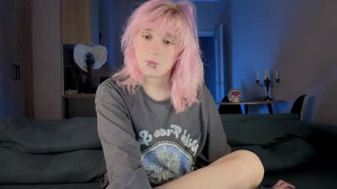 Snapshot of gregory_byyrd chatting on 03/26/26, 08:25 Greg-independent model online show from 03/26/26, 08:25