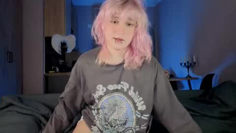 Snapshot of gregory_byyrd chatting on 04/14/26, 09:21 Greg-independent model online show from 04/14/26, 09:21