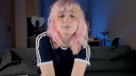 Snapshot of gregory_byyrd chatting on 04/16/26, 09:04 Greg-independent model online show from 04/16/26, 09:04