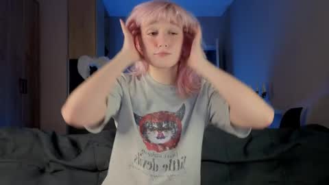 Snapshot of gregory_byyrd chatting on 04/19/26, 09:39 Greg-independent model online show from 04/19/26, 09:39