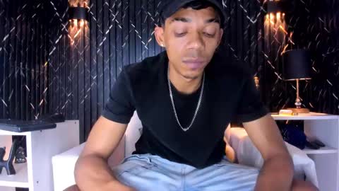 GregorySforza online show from 11/26/25, 06:53