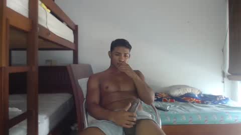 Snapshot of gregory_x chatting on 02/16/25, 05:48 Gregory max online show from 02/16/25, 05:48