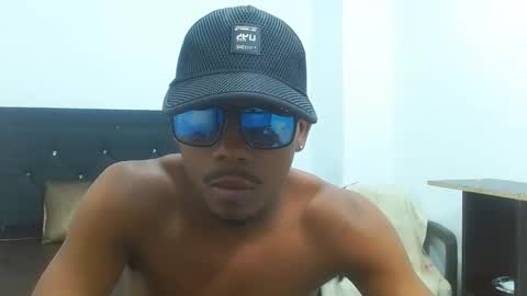 Snapshot of gregoryhoot chatting on 04/18/26, 08:53 gregoryhoot online show from 04/18/26, 08:53
