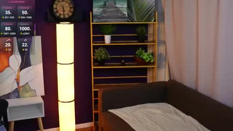 Snapshot of gregoryturnbo chatting on 11/21/25, 05:28 Ivy online show from 11/21/25, 05:28