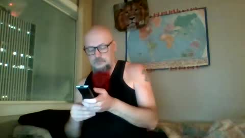 Snapshot of gregrev chatting on 12/17/24, 02:33 gregrev online show from 12/17/24, 02:33