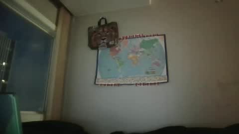 Snapshot of gregrev chatting on 02/06/25, 01:05 gregrev online show from 02/06/25, 01:05