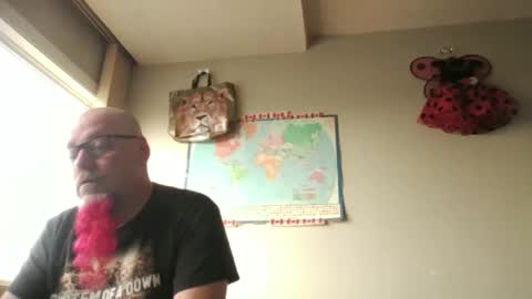 Snapshot of gregrev chatting on 09/19/25, 12:45 gregrev online show from 09/19/25, 12:45