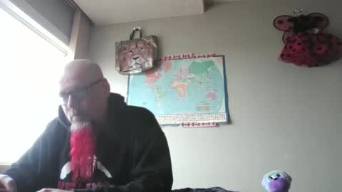 Snapshot of gregrev chatting on 10/07/25, 10:29 gregrev online show from 10/07/25, 10:29