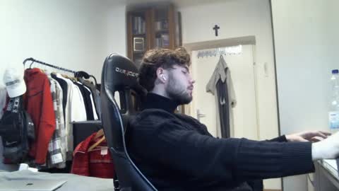 grejto0 online show from 12/26/24, 02:37