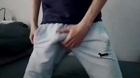 Snapshot of greonn chatting on 10/31/25, 09:10 Felix online show from 10/31/25, 09:10