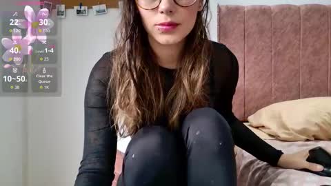 Snapshot of greta_miss chatting on 03/09/26, 08:35 Emmy online show from 03/09/26, 08:35