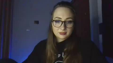 Snapshot of greta_shine chatting on 04/16/26, 04:08 greta_shine online show from 04/16/26, 04:08