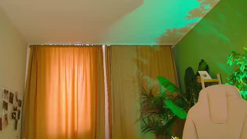 Snapshot of gretchen_mol chatting on 03/06/26, 07:38 gretchen_mol online show from 03/06/26, 07:38