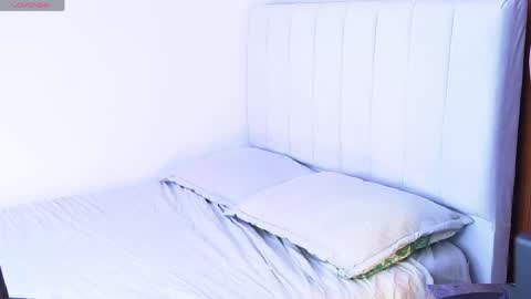 Snapshot of gretta_lane chatting on 05/11/26, 03:18 Jenny online show from 05/11/26, 03:18