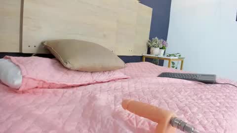 Snapshot of grettarouse chatting on 03/07/26, 03:58 GRETA online show from 03/07/26, 03:58