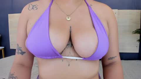 Snapshot of grettarouse chatting on 04/06/26, 02:53 GRETA online show from 04/06/26, 02:53