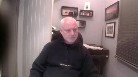 Snapshot of greyfox_6000 chatting on 01/05/25, 06:24 greyfox_6000 online show from 01/05/25, 06:24