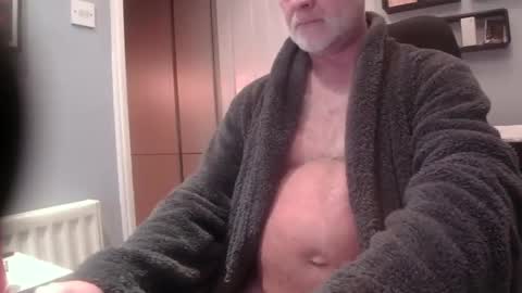 Snapshot of greyfox_6000 chatting on 01/06/25, 09:00 greyfox_6000 online show from 01/06/25, 09:00