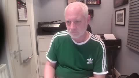 Snapshot of greyfox_6000 chatting on 01/29/25, 04:19 greyfox_6000 online show from 01/29/25, 04:19