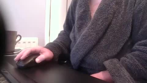 Snapshot of greyfox_6000 chatting on 02/25/25, 06:03 greyfox_6000 online show from 02/25/25, 06:03