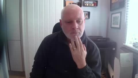 Snapshot of greyfox_6000 chatting on 03/03/25, 11:00 greyfox_6000 online show from 03/03/25, 11:00