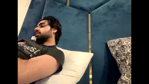 greymen2020 online show from 02/25/26, 07:34