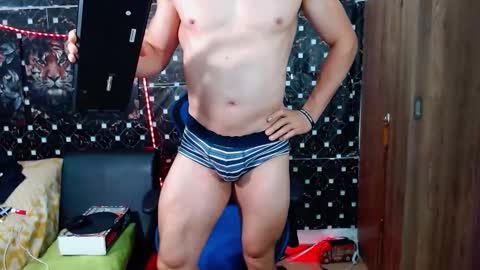 griego01 online show from 09/18/25, 01:51