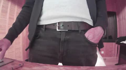 Snapshot of grimbergen123 chatting on 09/28/25, 08:03 Grim online show from 09/28/25, 08:03