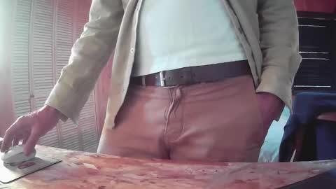 Snapshot of grimbergen123 chatting on 10/12/25, 04:17 Grim online show from 10/12/25, 04:17