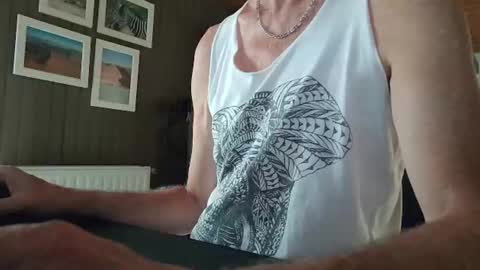 Snapshot of grimbergen123 chatting on 07/25/26, 04:26 Grim online show from 07/25/26, 04:26