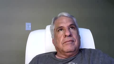 grisa01 online show from 01/25/25, 10:07