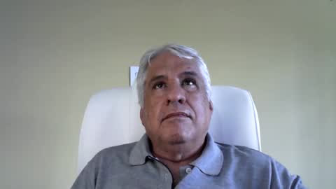 grisa01 online show from 01/28/25, 06:49