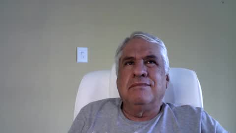 grisa01 online show from 02/02/25, 01:41