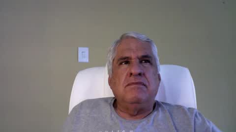 grisa01 online show from 02/02/25, 05:04