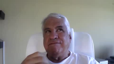 grisa01 online show from 12/01/25, 01:38