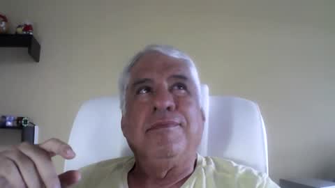 Snapshot of grisa01 chatting on 12/16/25, 02:00 grisa01 online show from 12/16/25, 02:00