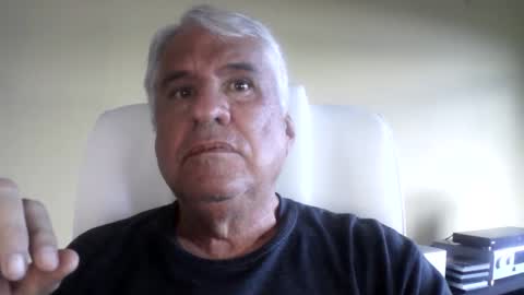 Snapshot of grisa01 chatting on 12/20/25, 07:32 grisa01 online show from 12/20/25, 07:32