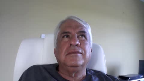 Snapshot of grisa01 chatting on 01/12/26, 12:10 grisa01 online show from 01/12/26, 12:10