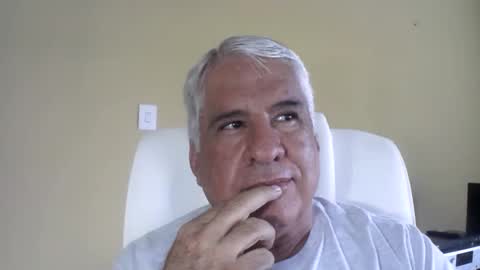 Snapshot of grisa01 chatting on 02/22/26, 01:42 grisa01 online show from 02/22/26, 01:42