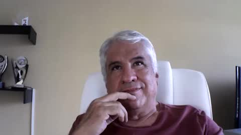 Snapshot of grisa01 chatting on 04/02/26, 02:15 grisa01 online show from 04/02/26, 02:15