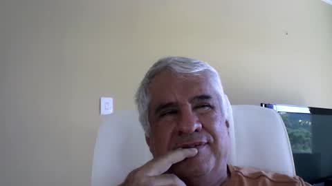 Snapshot of grisa01 chatting on 04/05/26, 02:03 grisa01 online show from 04/05/26, 02:03