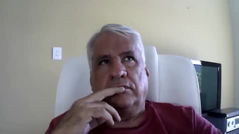 Snapshot of grisa01 chatting on 04/14/26, 01:50 grisa01 online show from 04/14/26, 01:50