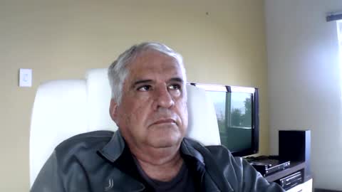 Snapshot of grisa01 chatting on 06/23/26, 03:32 grisa01 online show from 06/23/26, 03:32