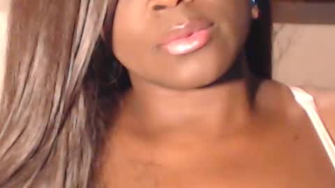 Snapshot of griseldax chatting on 11/12/25, 05:30 griseldax online show from 11/12/25, 05:30