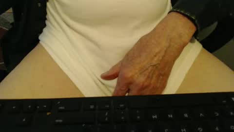 griz01 online show from 12/26/24, 06:22