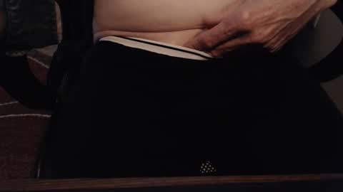 Snapshot of griz01 chatting on 11/07/25, 04:40 griz01 online show from 11/07/25, 04:40