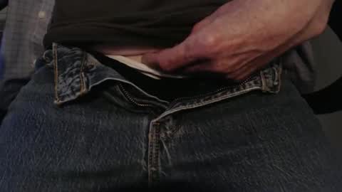 Snapshot of griz01 chatting on 03/27/26, 05:12 griz01 online show from 03/27/26, 05:12