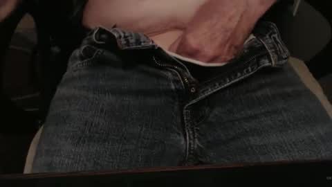 Snapshot of griz01 chatting on 04/26/26, 09:23 griz01 online show from 04/26/26, 09:23