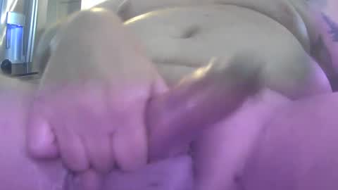 Snapshot of grneyedlion327 chatting on 09/26/25, 02:43 grneyedlion327 online show from 09/26/25, 02:43