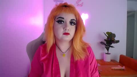 Snapshot of groovynights chatting on 03/08/25, 10:34 daphne online show from 03/08/25, 10:34